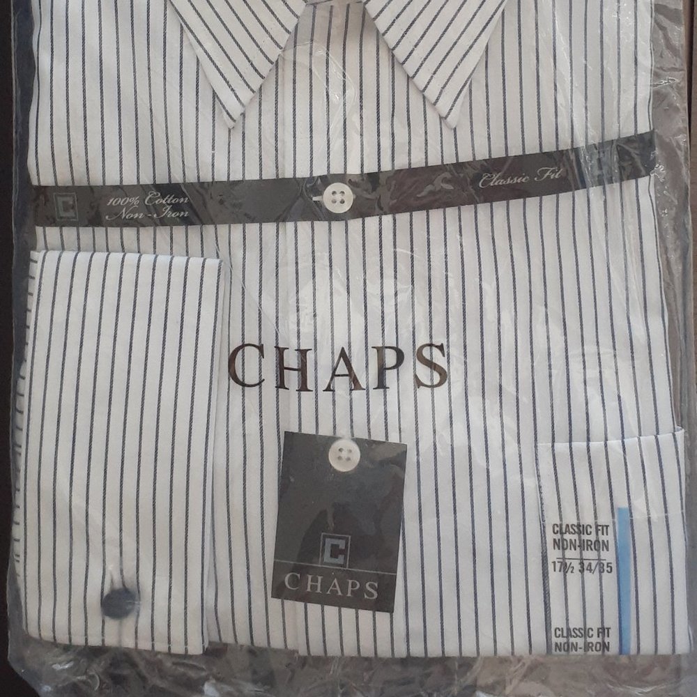 CHAPS Men's long sleeve Pin Stripe shirt CuffLinks